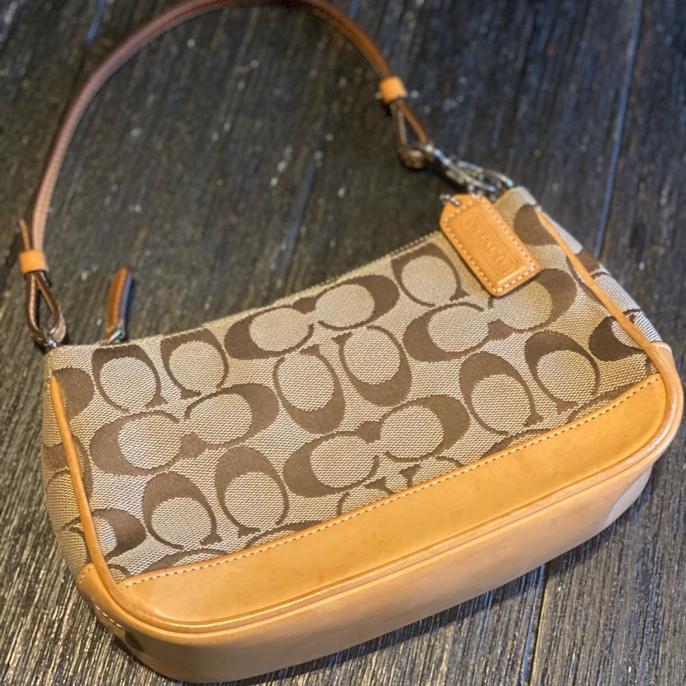 COACH MINI CLUTCH Y2K 2000 COACH❤️❤️ VINTAGE ❤️❤️❤️❤️🩷🩷🩷❤️❤️❤️🩷